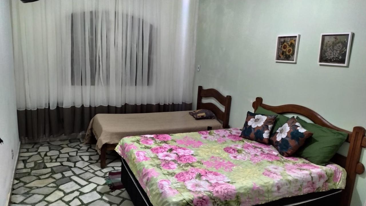 הוילה Casa No Centro De אריאל דו קאבו מראה חיצוני תמונה